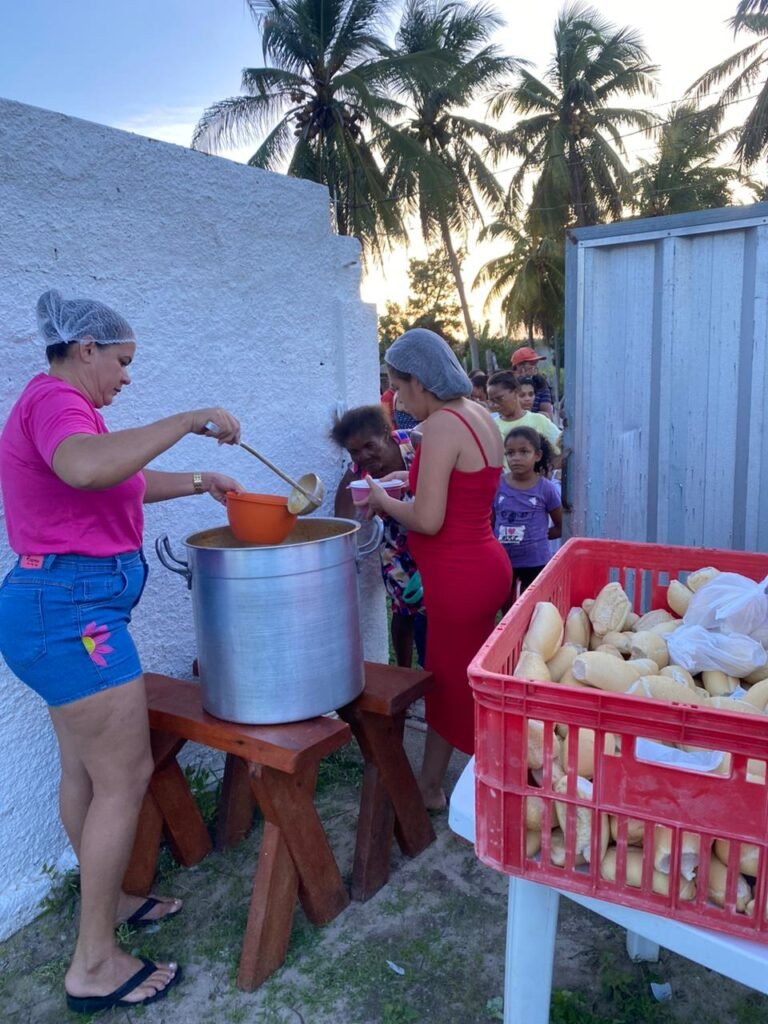 Em Lucena, “sopão Solidário” De Rafinha De Washington Já Atende A Comunidade De Maria Rita Aos Sábados